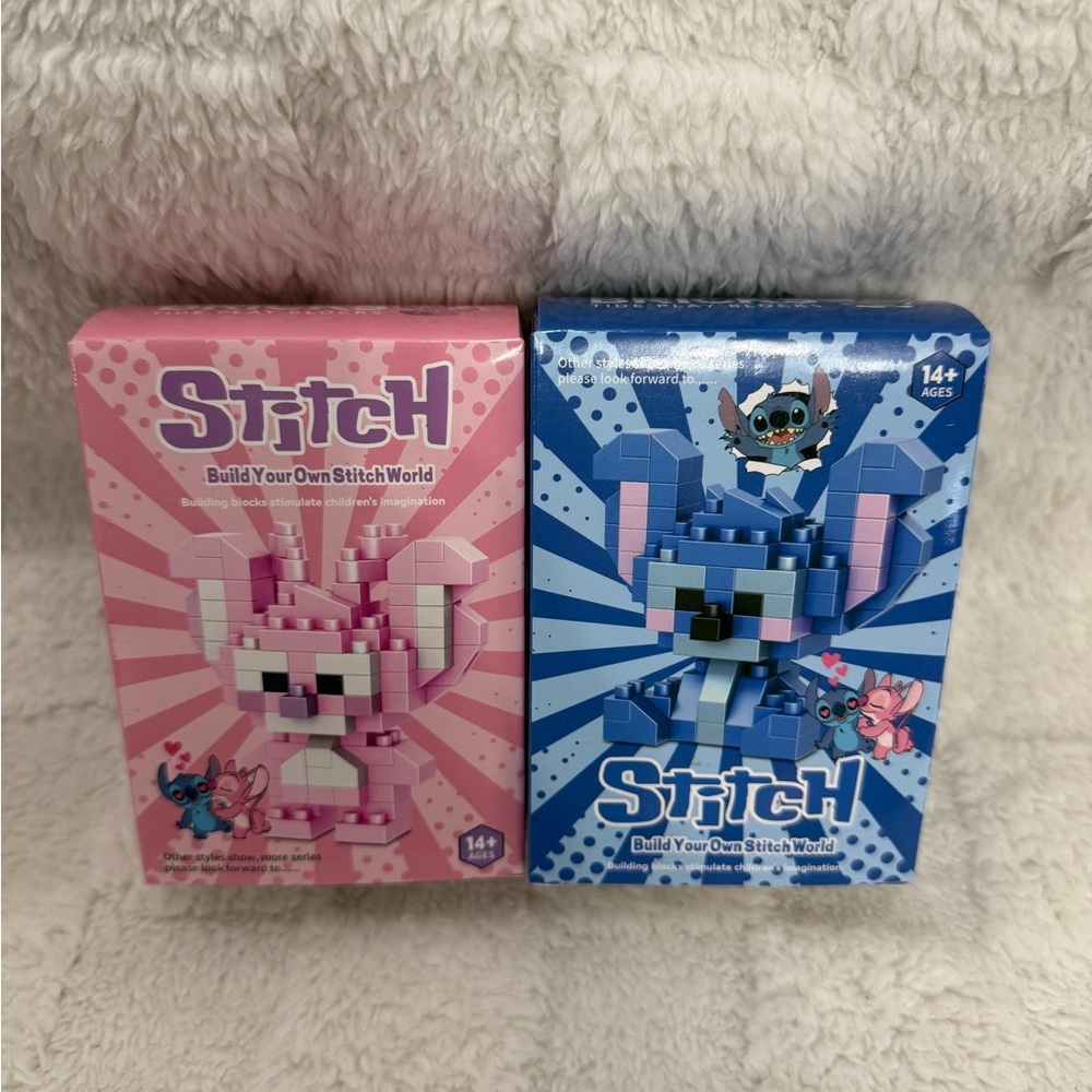 Building Block Sets in Pink and Blue